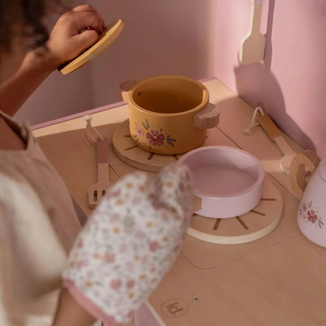 Little Dutch Wooden Play Kitchen Limited Edition - Pink - Image 4