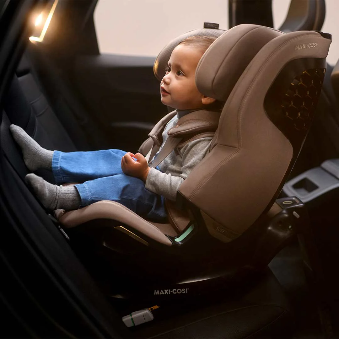 Maxi-Cosi Emerald 360 Pro Car Seat - Authentic Black - Image 4