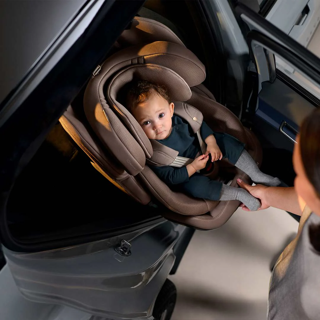 Maxi-Cosi Emerald 360 Pro Car Seat - Authentic Black - Image 2