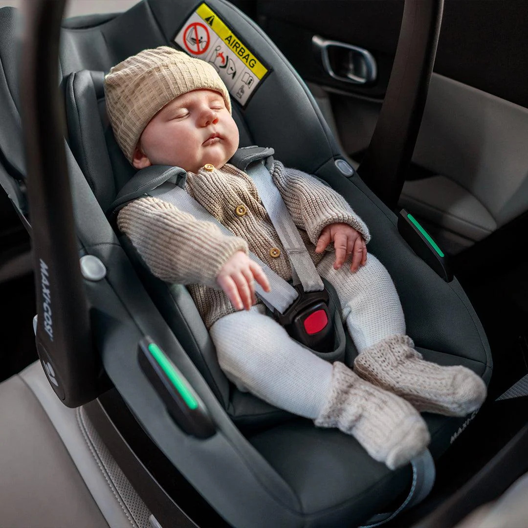 Maxi-Cosi Pebble S Car Seat - Tonal Black - Image 2