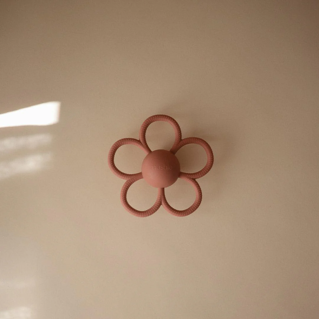 Mushie Daisy Rattle Teether - Dusty Rose - Image 3