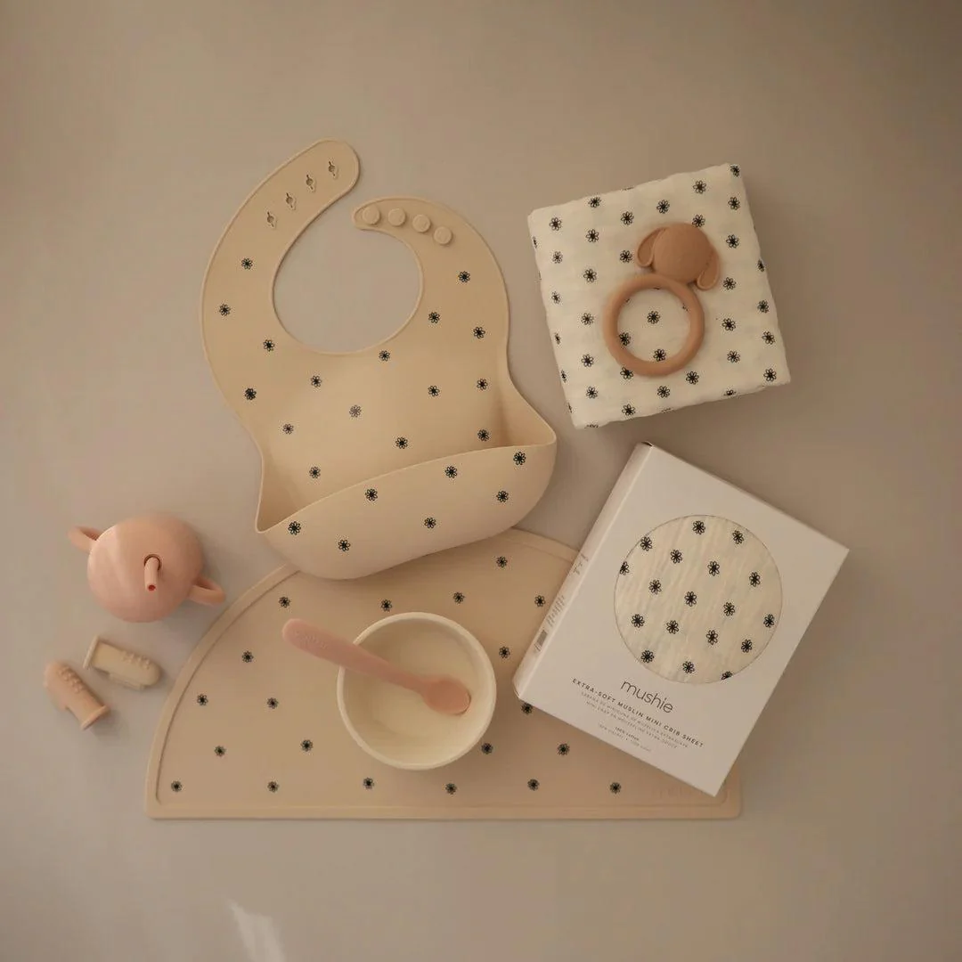 Mushie Finger Toothbrush - Blush/Shifting Sand - Image 4
