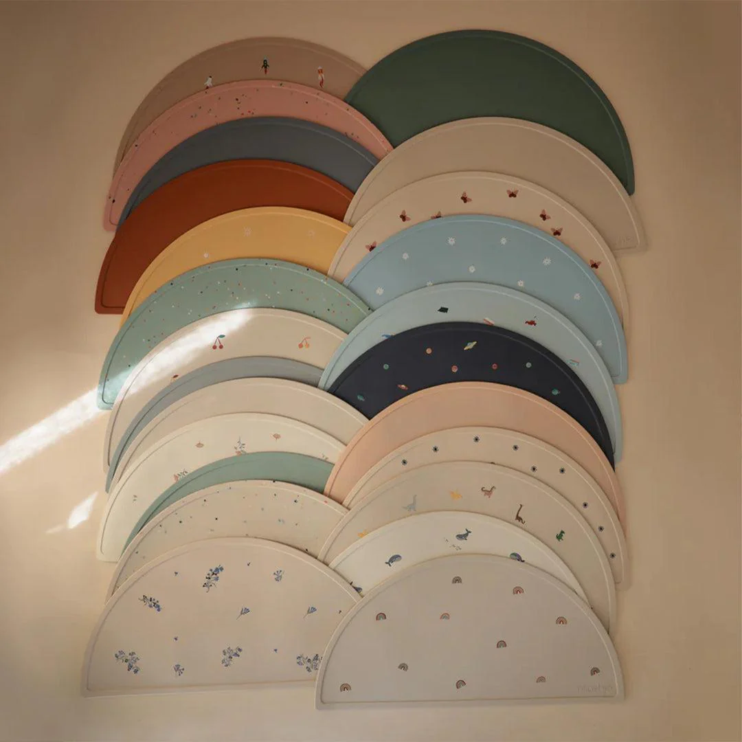 Mushie SIlicone Mat - Bows - Image 4