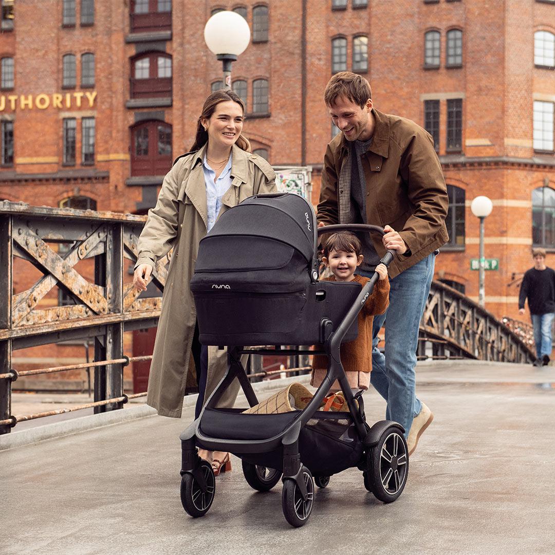 Nuna DEMI NEXT Carrycot - Caviar - Image 3