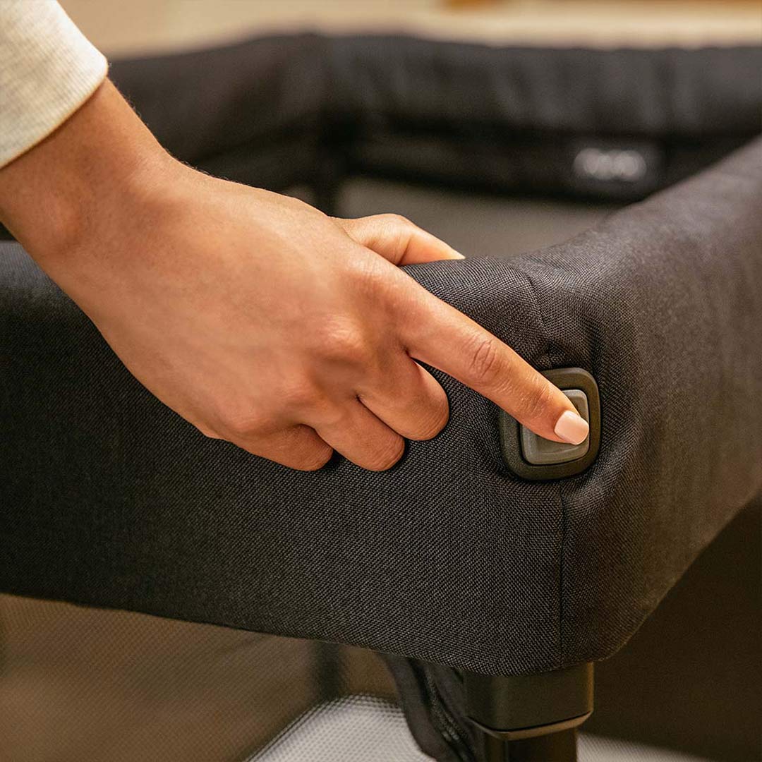 Nuna PAAL Travel Cot - Caviar - Image 6