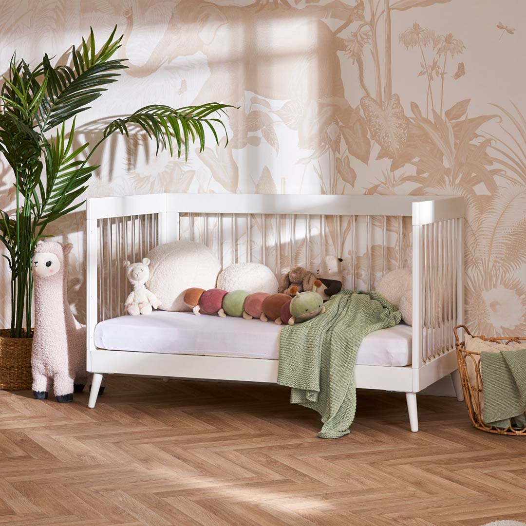 Obaby Maya 3 Piece Room Set - White + Acrylic - Image 4