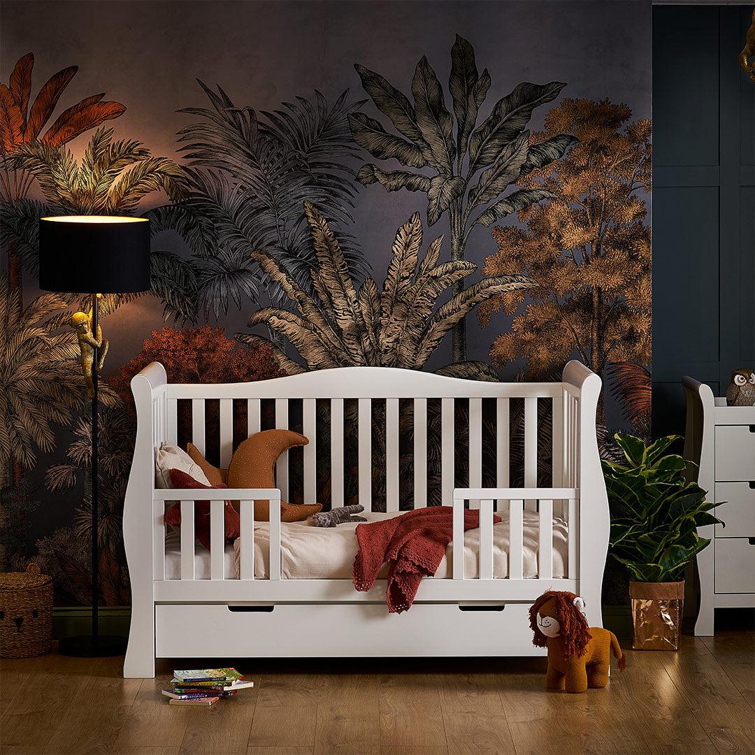 Obaby Stamford Luxe Cot Bed - White - Image 3