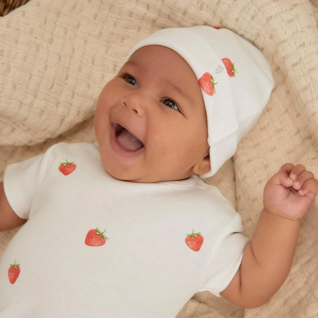 Rosa & Blue Hat - Strawberry - Image 2