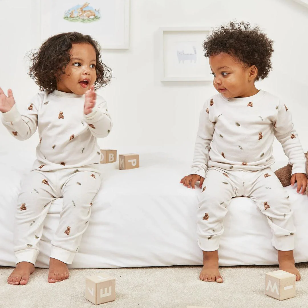 Rosa & Blue Pyjamas - Brown Bear - Image 3