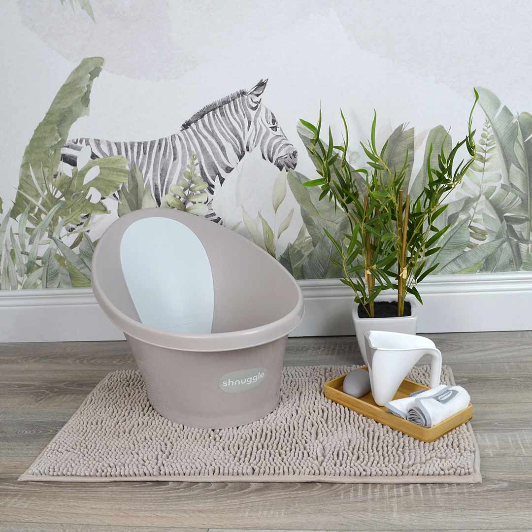 Shnuggle Baby Bath and Squishy Bundle - Taupe - Image 5