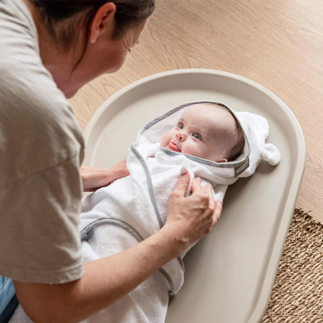 Shnuggle Baby Bath and Squishy Bundle - Taupe - Image 3