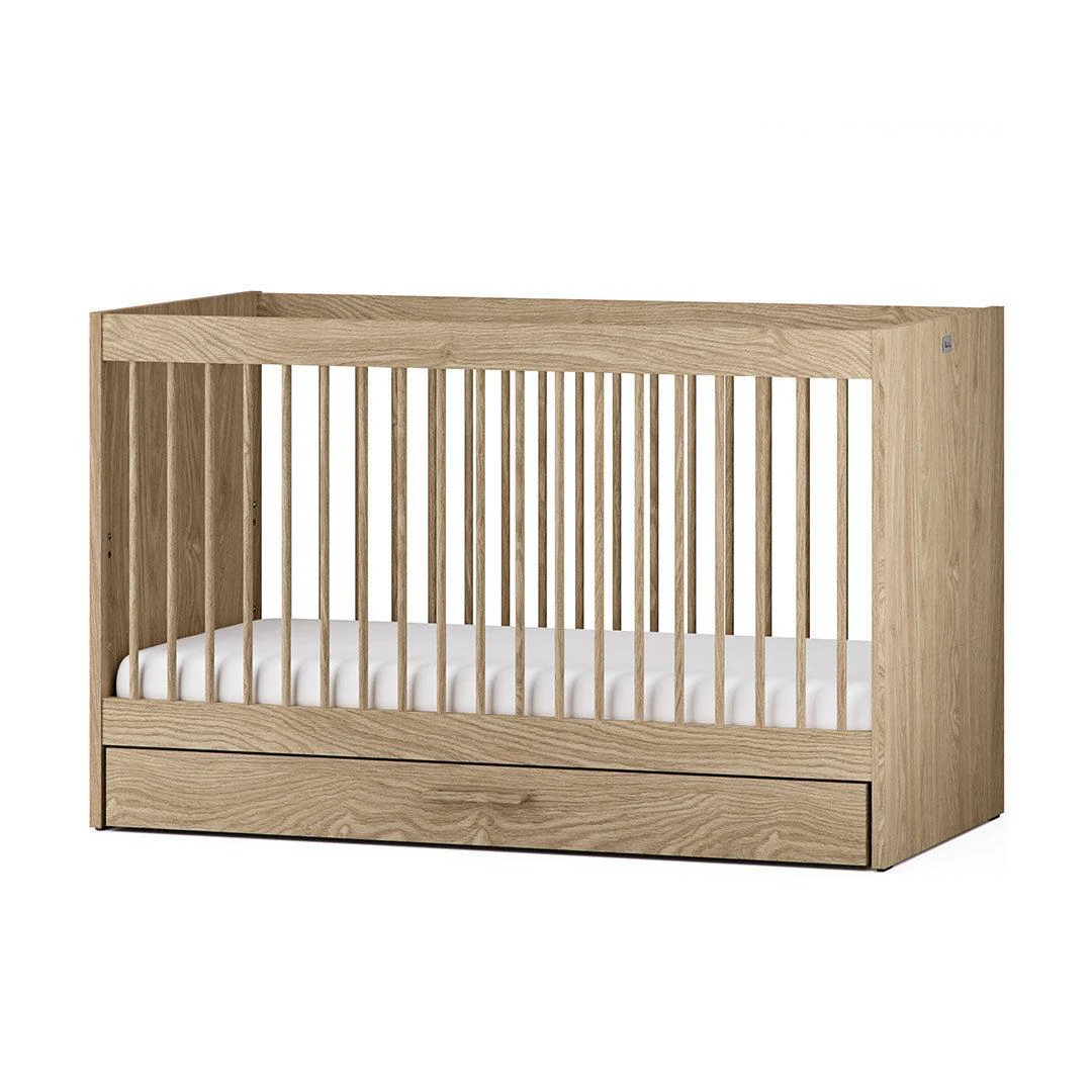 Silver Cross Geneva 2 Piece Nursery Set (Cot Bed & Dresser) - Oak - Image 6