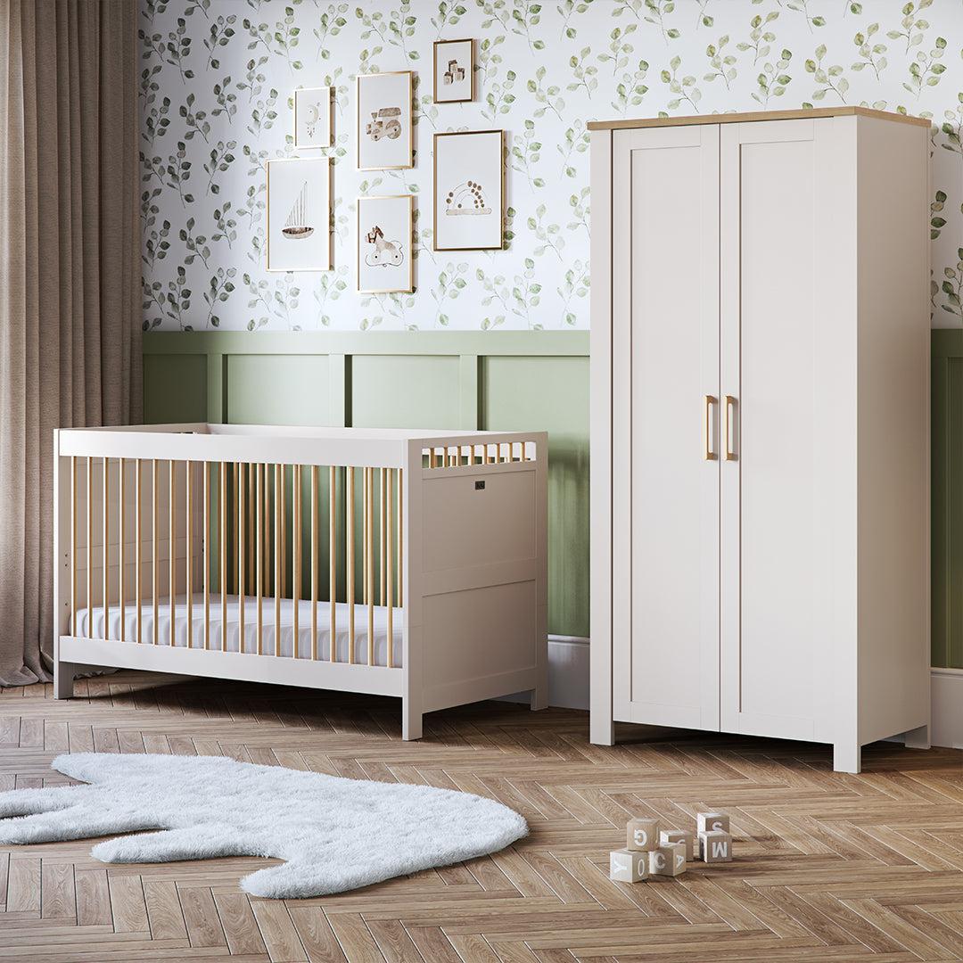 Silver Cross Seville Cot Bed - Cashmere Oak - Image 3