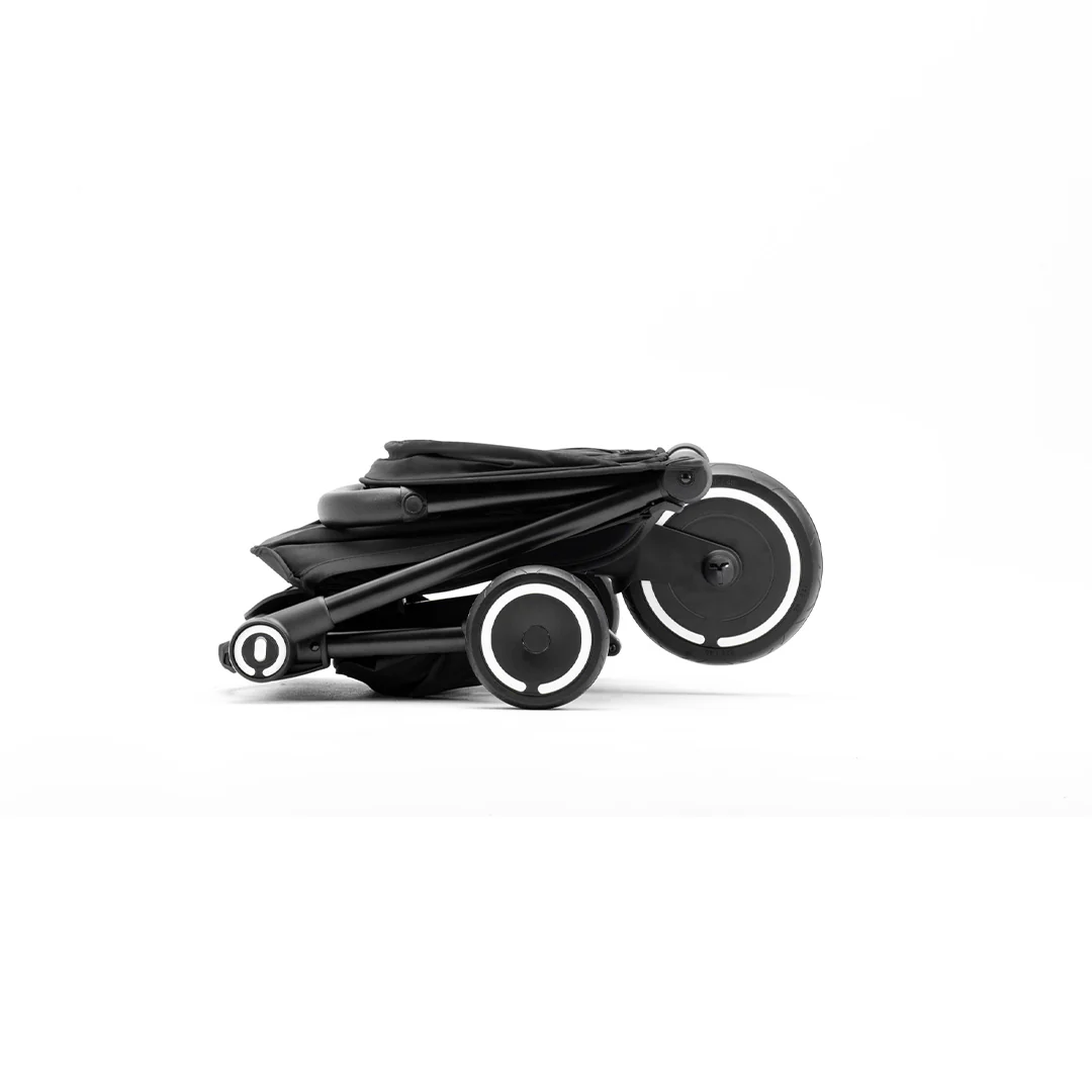 smarTrike Traveler Active Stroller - Black - Image 12