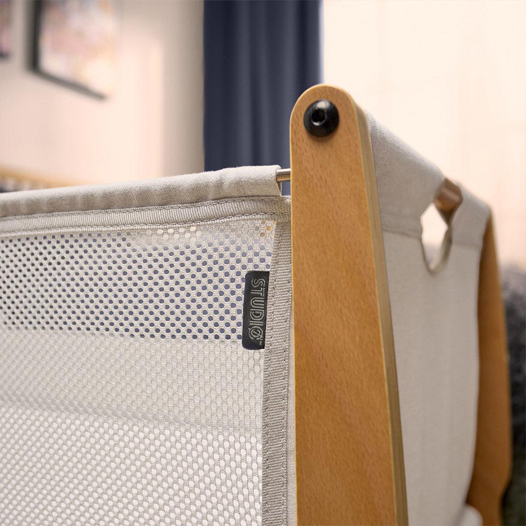 Snuz SnuzPod Studio Bedside Crib - Stockholm Natural - Image 4