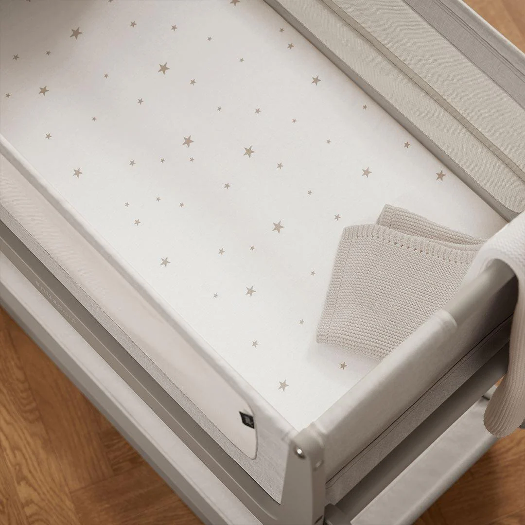 Snuz Twin Pack Crib Sheets - White Star - Image 3