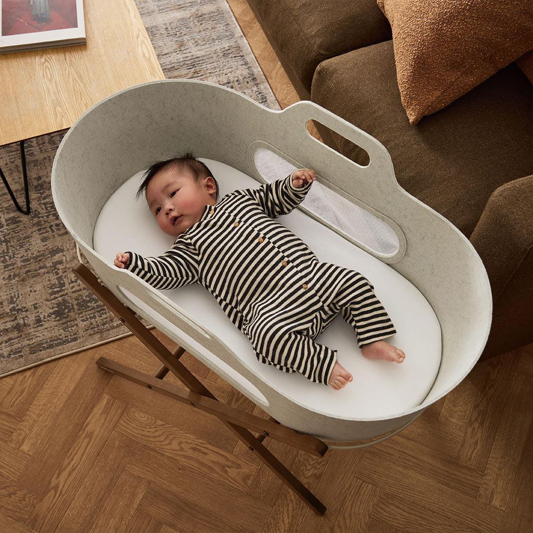 SnuzBaskit Barley Moses Basket + Walnut Stand - Barley / Walnut - Image 3