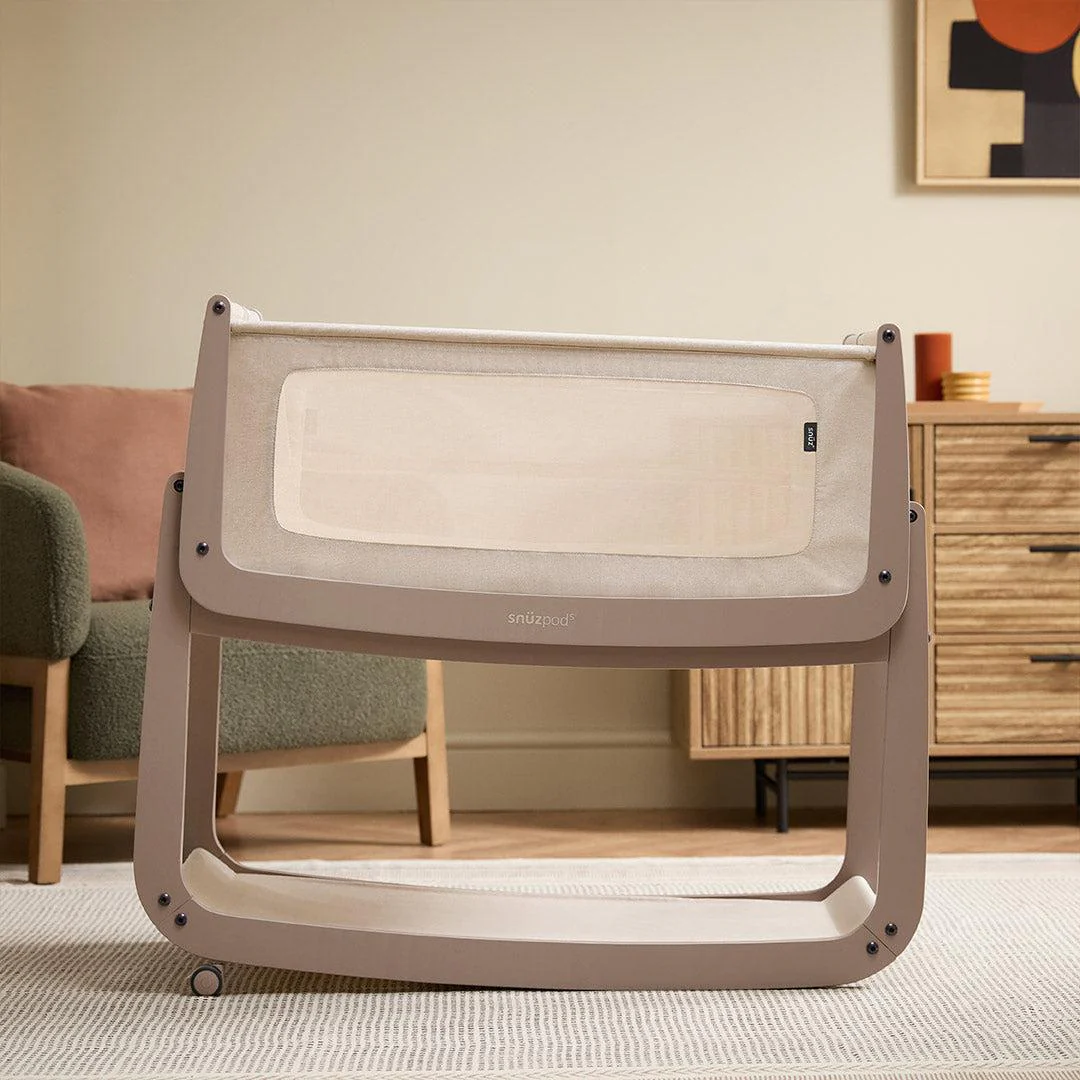 SnuzPod 5 Bedside Crib - Mocha - Image 2