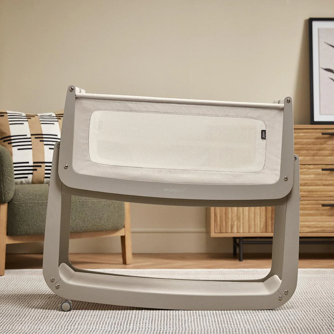 SnuzPod 5 Bedside Crib - Pebble - Image 2
