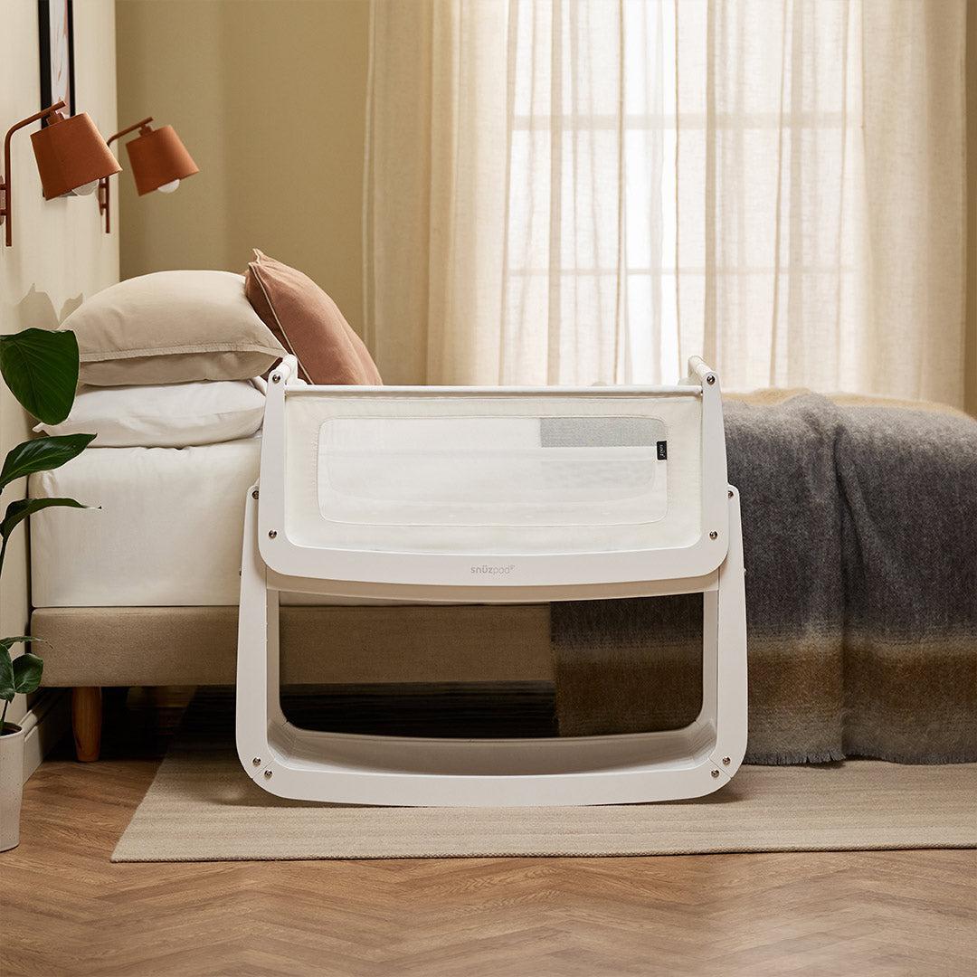 SnuzPod 5 Bedside Crib - White - Image 10