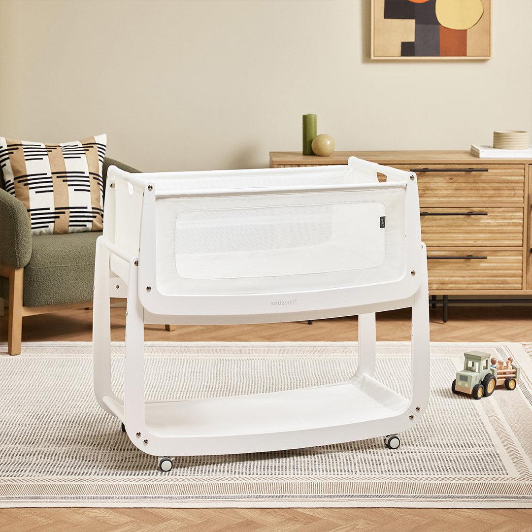 SnuzPod 5 Bedside Crib - White - Image 4