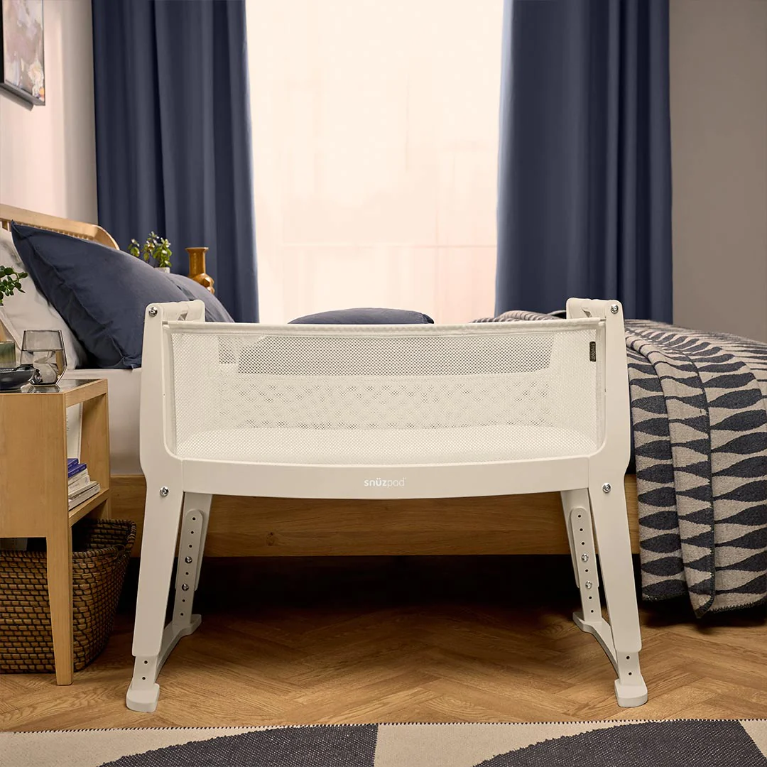 SnuzPod Studio Bedside Crib - Vienna - Image 2