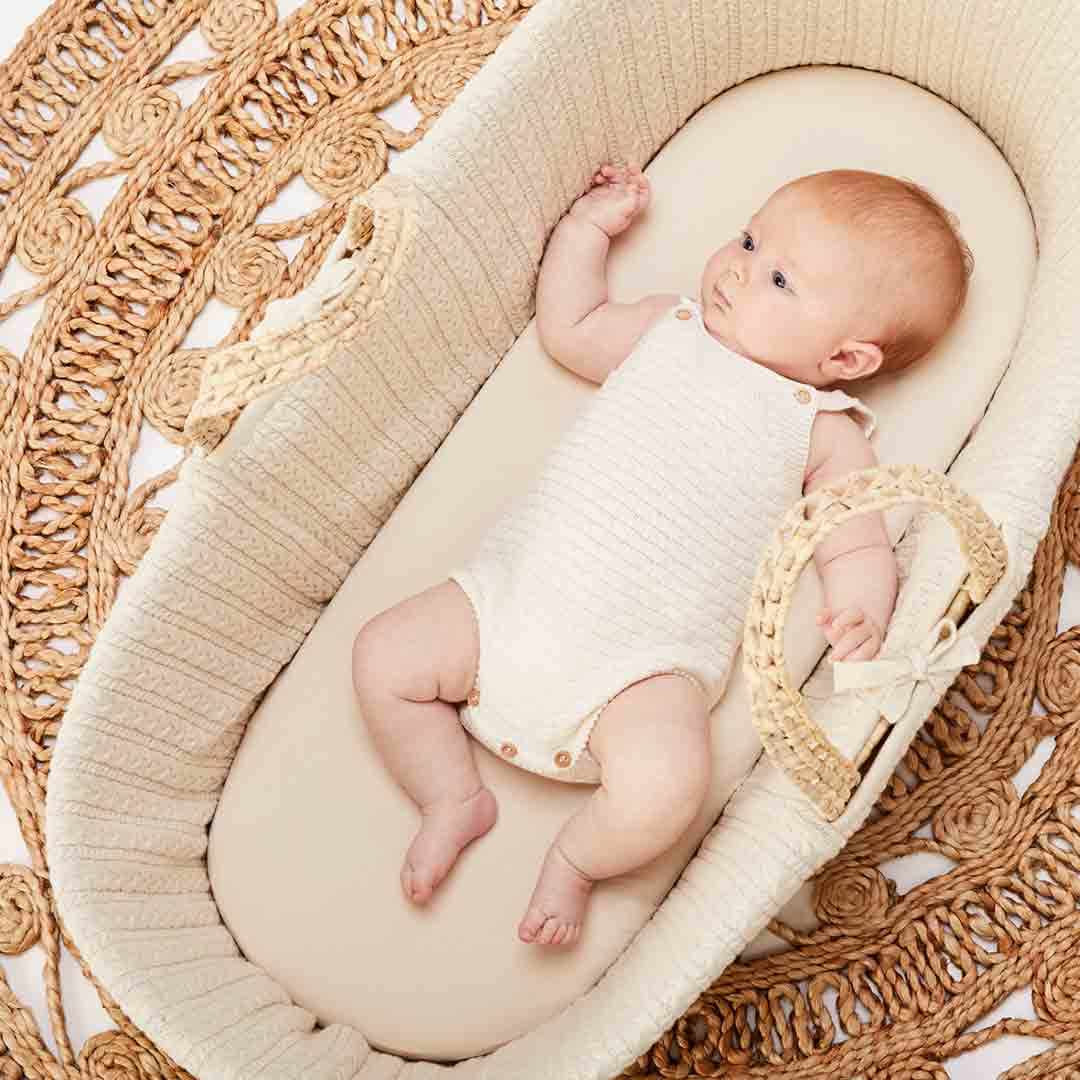 The Little Green Sheep Organic Knitted Moses Basket + Rocking Stand - Image 5