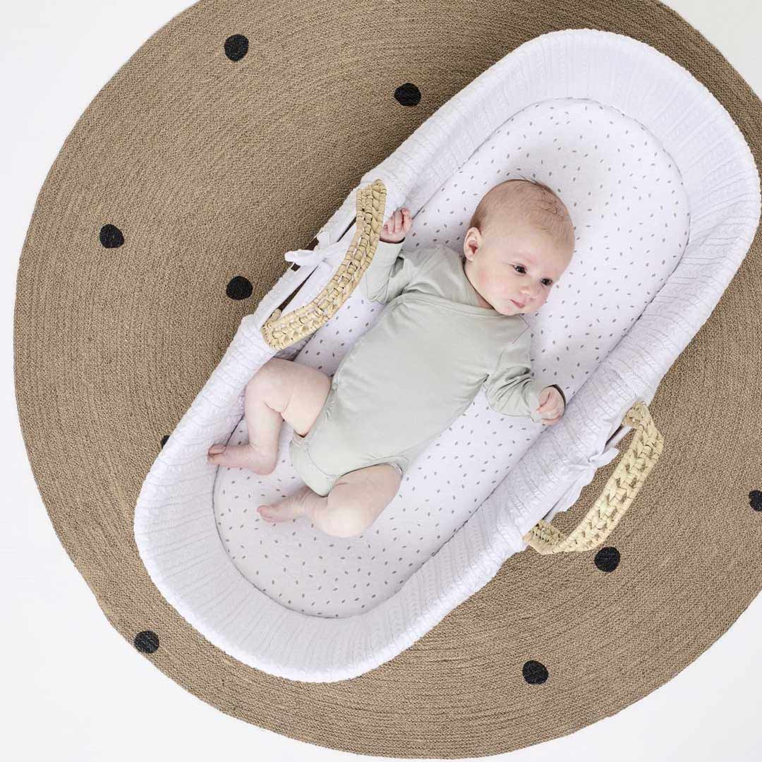 The Little Green Sheep Organic Knitted Moses Basket + Rocking Stand - Image 8