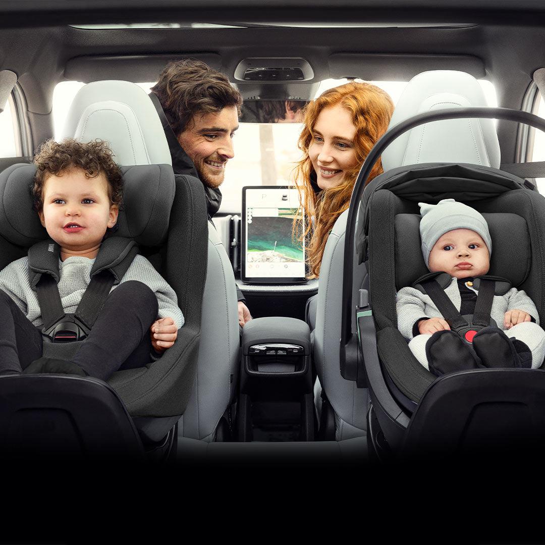 Thule Elm Toddler Car Seat - Black - Image 3