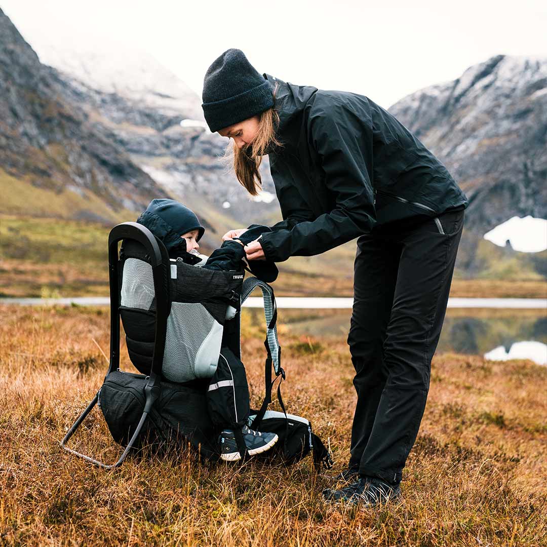 Thule Sapling Child Carrier Backpack - Black - Image 2