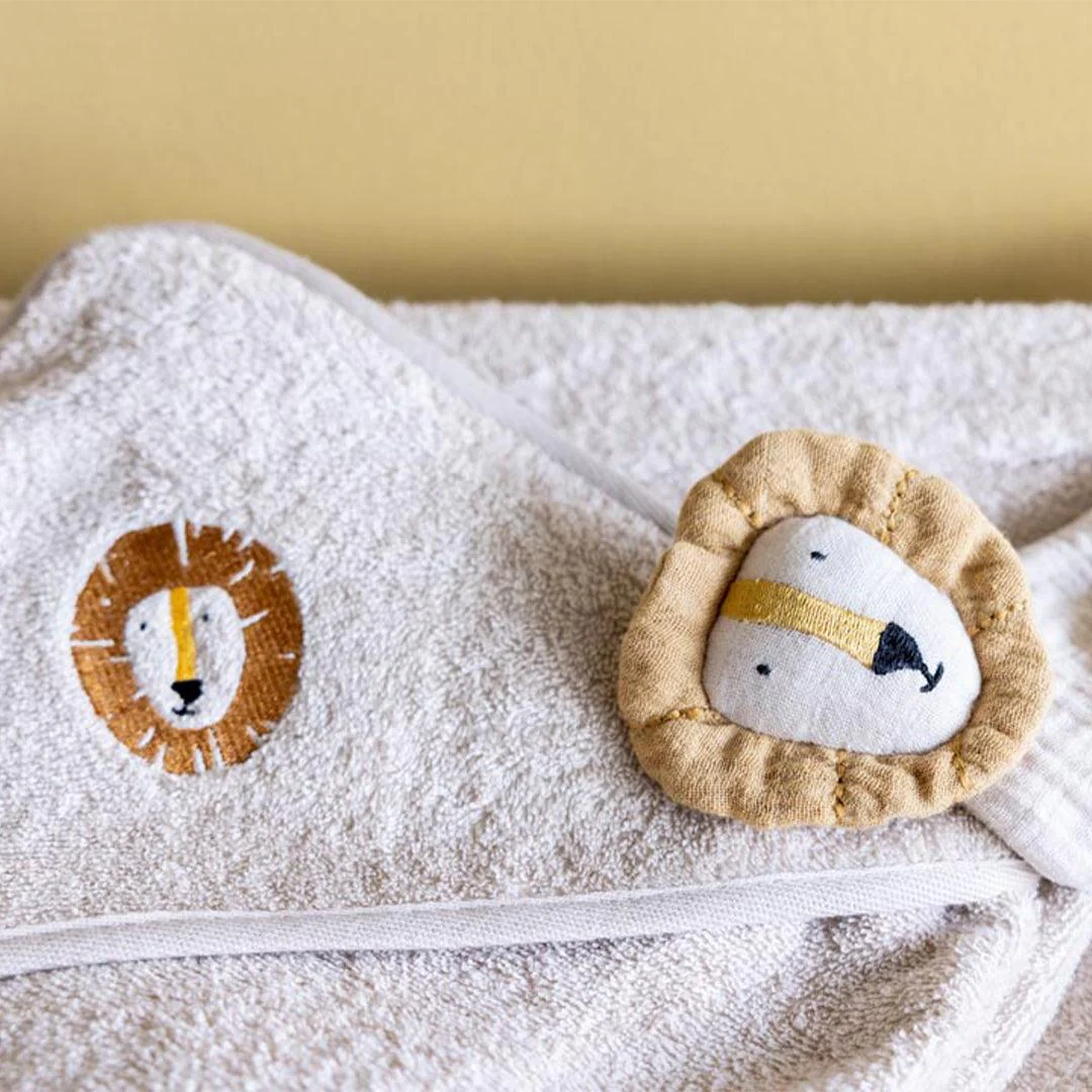 Trixie Hooded Towel - Aura Lion - Image 5