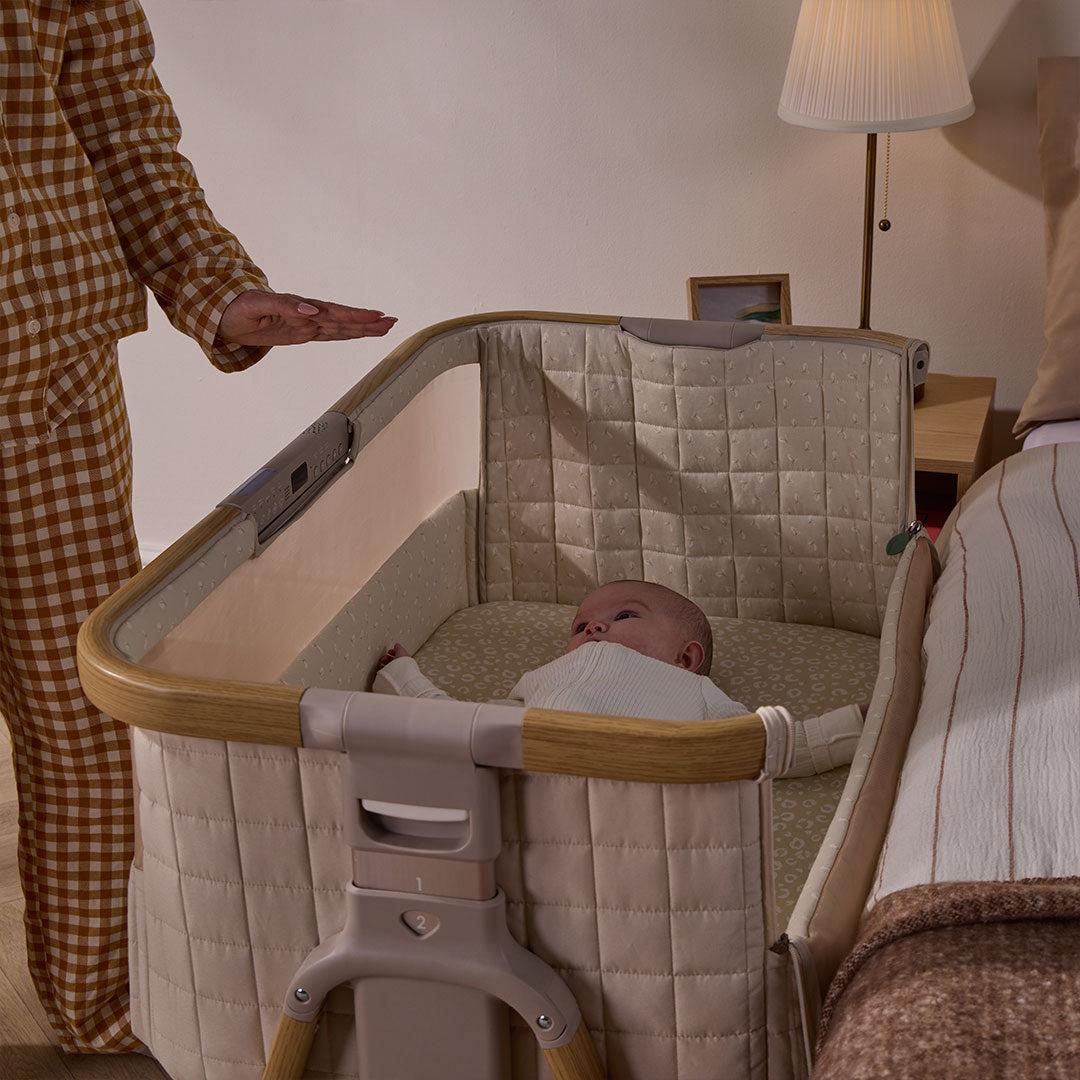 Tutti Bambini Cozee Sense Bedside Crib - Toasted Oak / Sand - Image 5