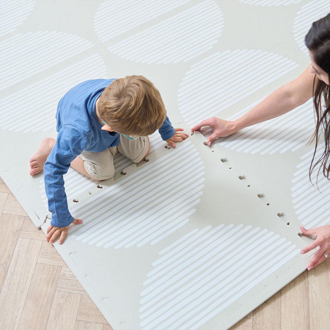 Tutti Bambini Infinity Baby Playmat Orbital - Oatmeal - Image 3