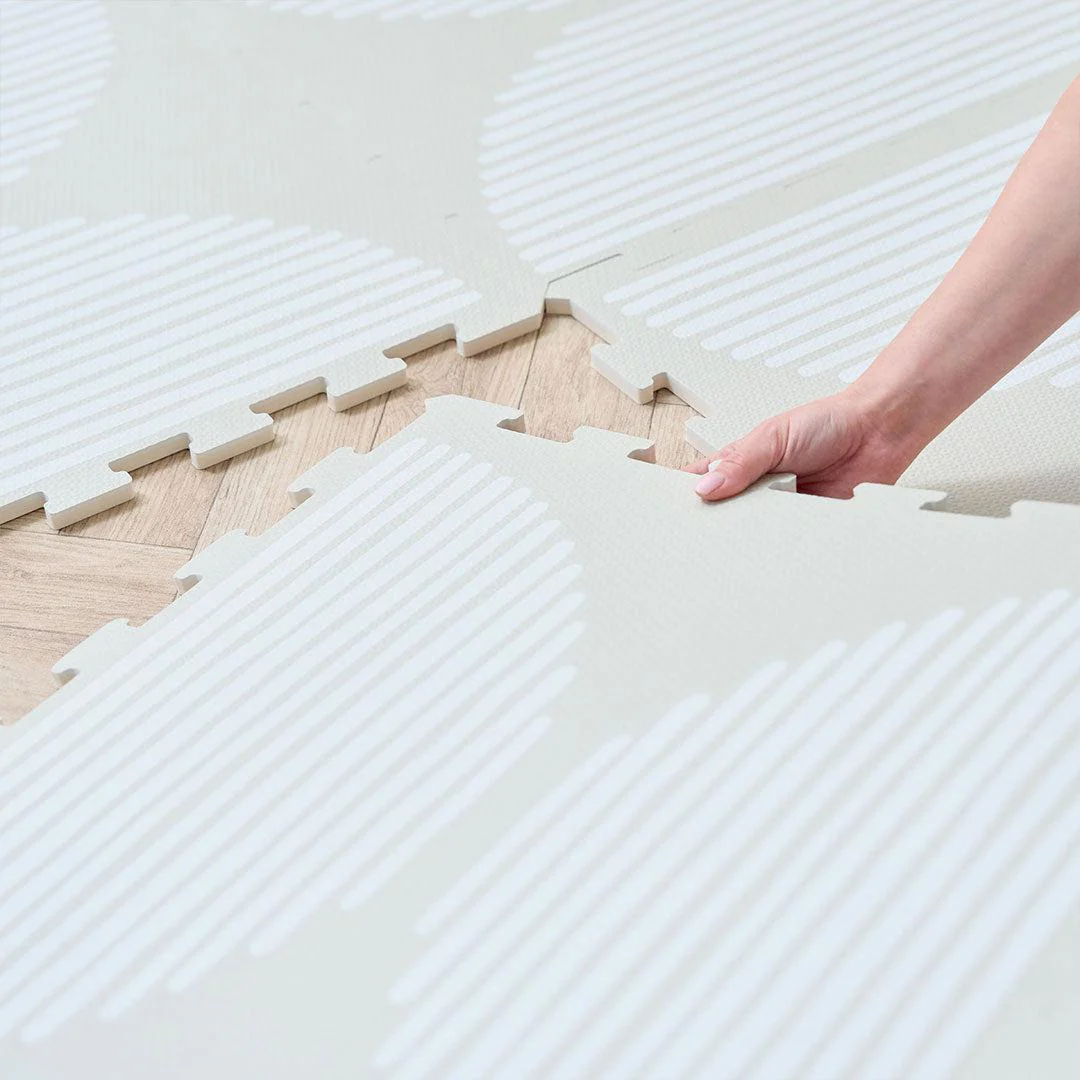 Tutti Bambini Infinity Baby Playmat Orbital - Oatmeal - Image 7