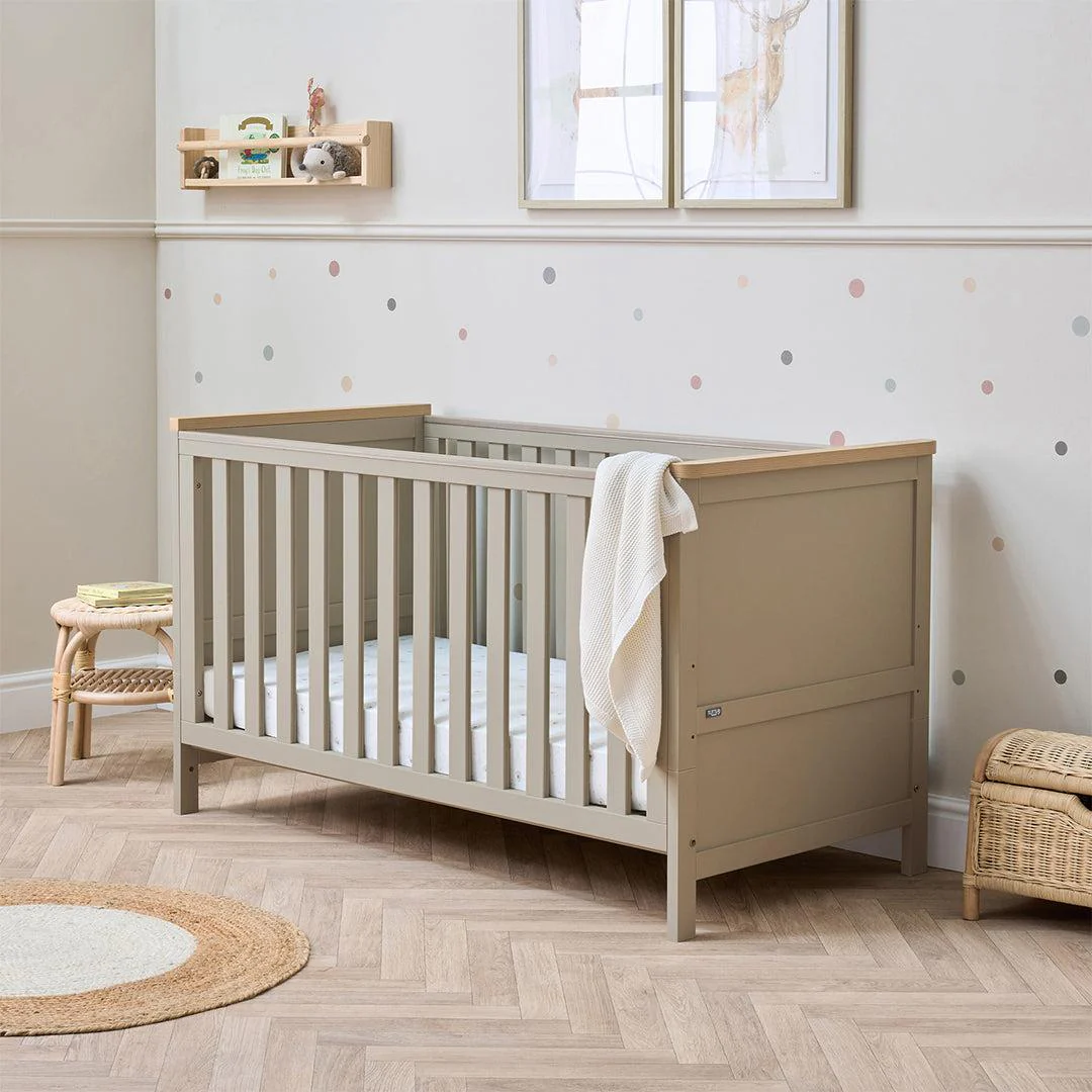 Tutti Bambini Misha Cot Bed - Mushroom / Golden Oak - Image 3