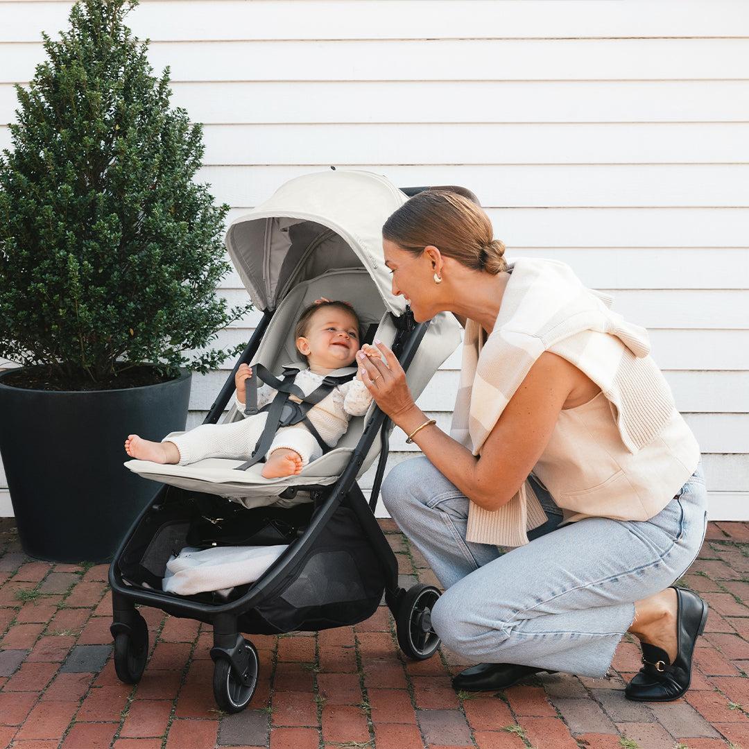 UPPAbaby MINU V3 Maxi-Cosi Travel System - Image 4